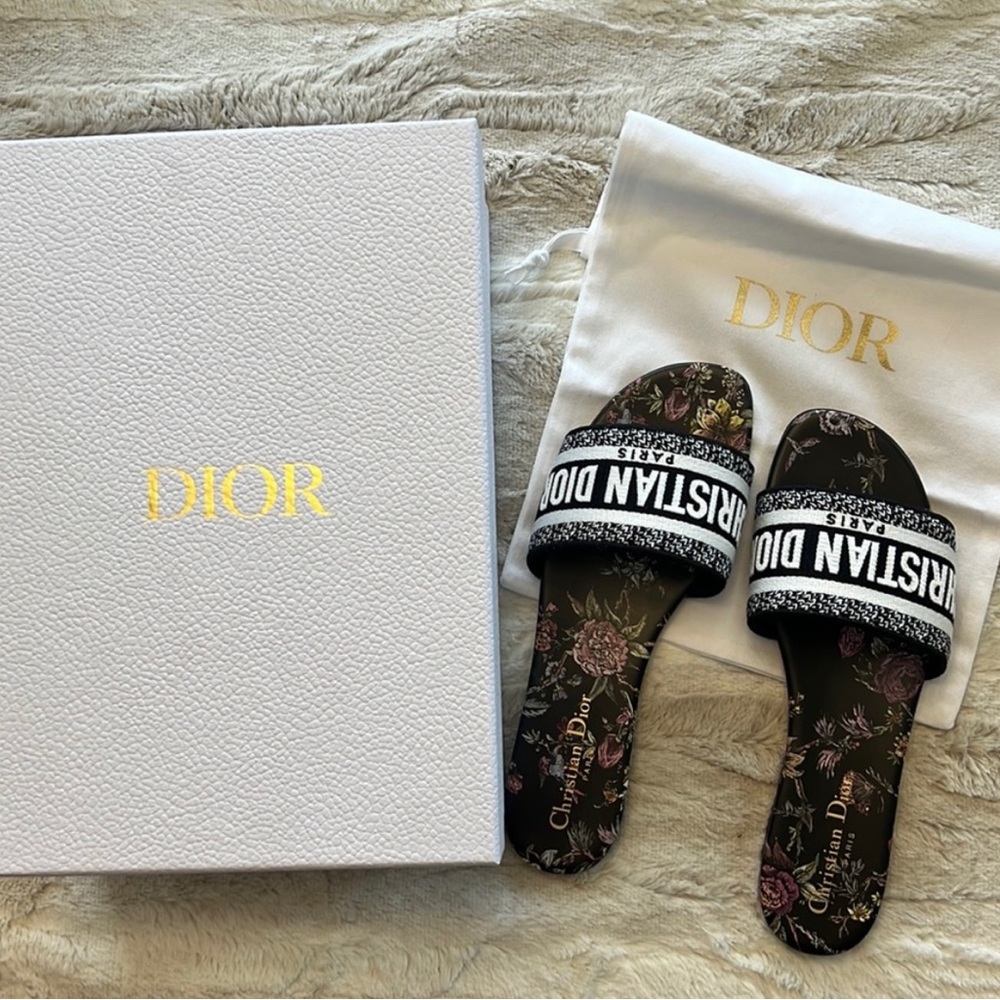 NIB Christian Dior Dway Slides